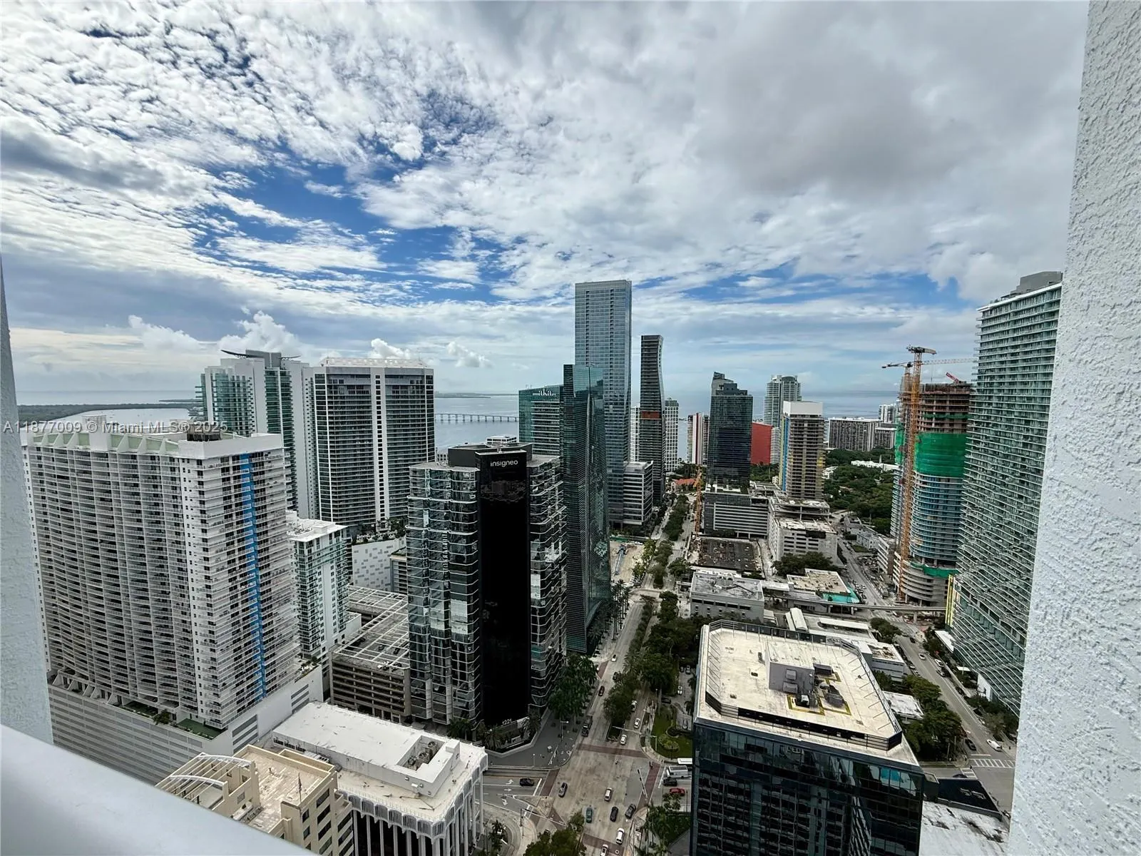 1060 Brickell Ave, #4305