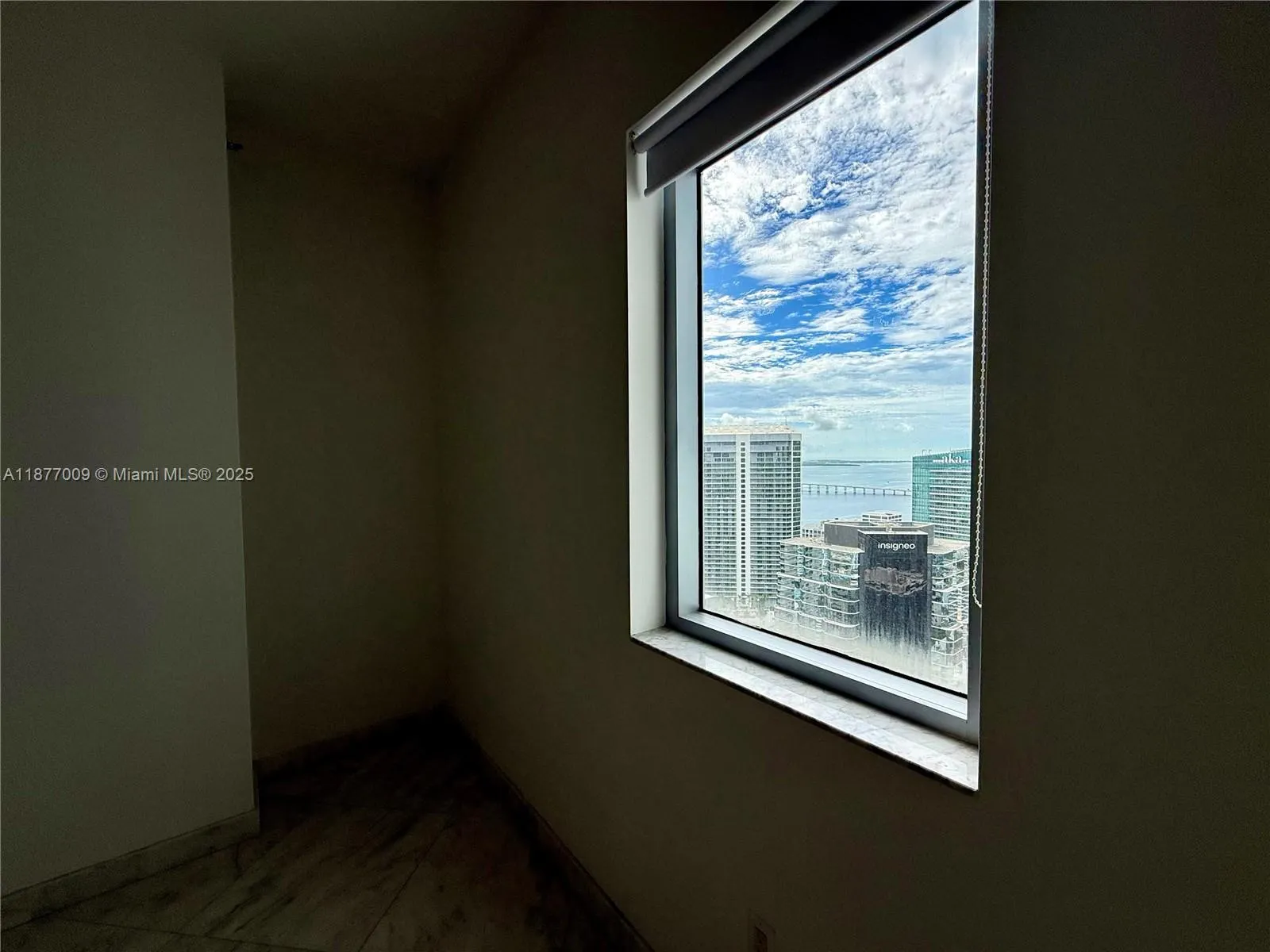 1060 Brickell Ave, #4305