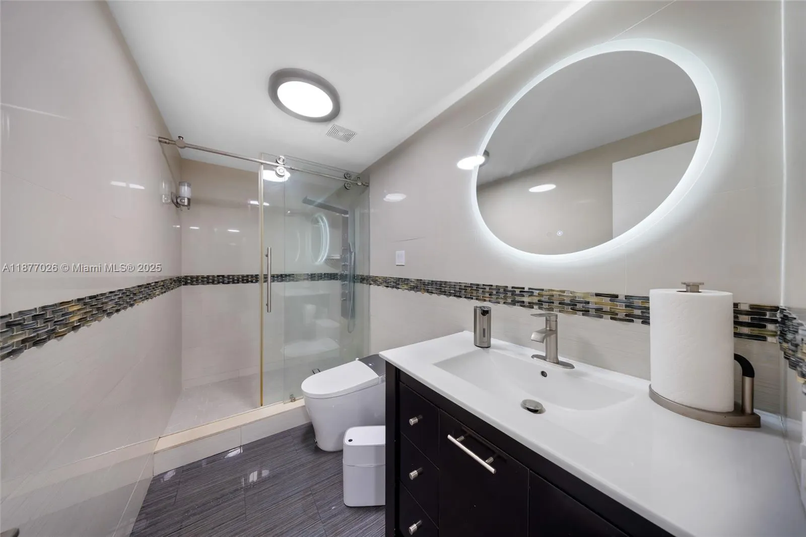 420 W Park Dr, #202