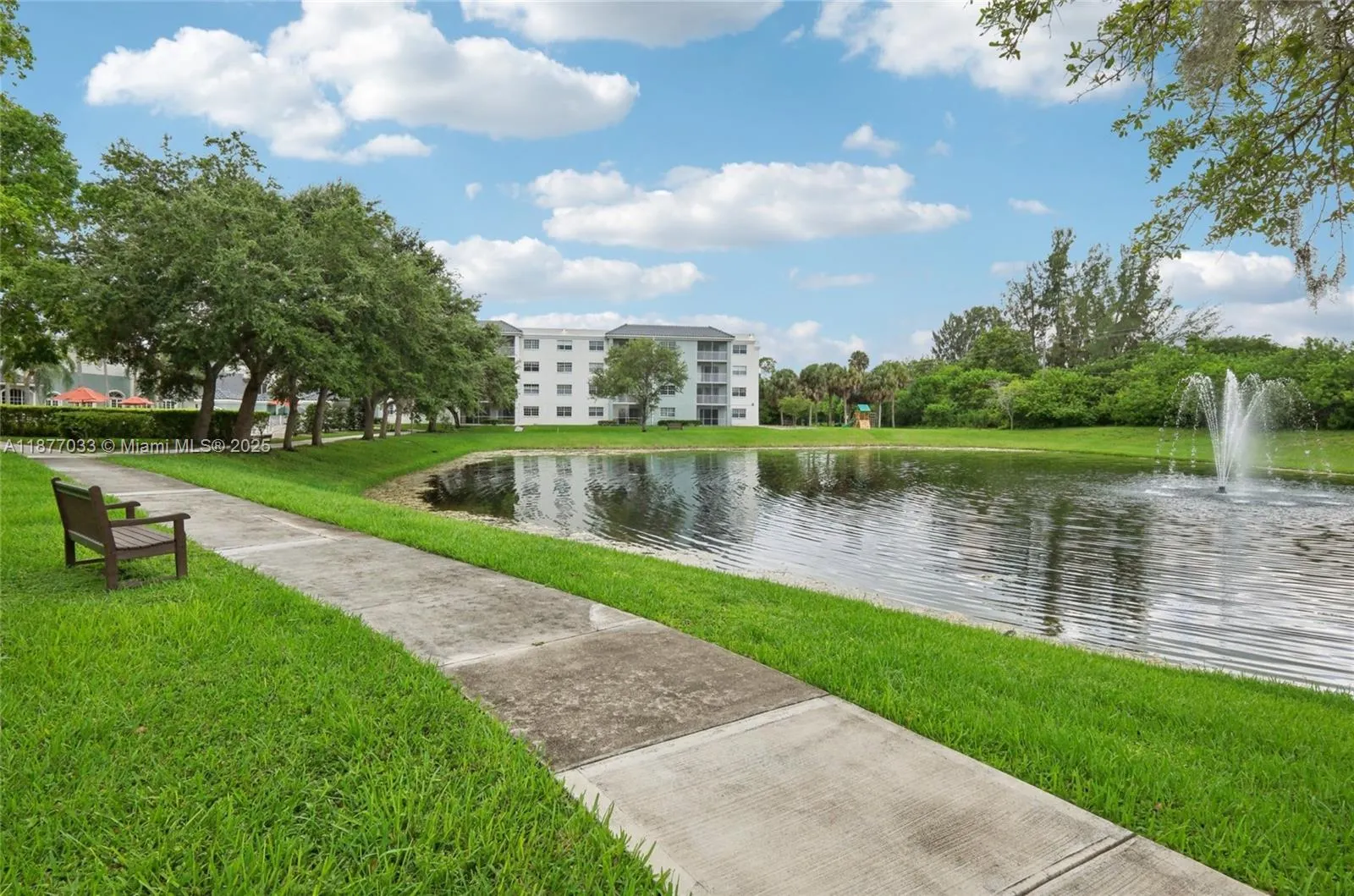 2855 W Commercial Blvd, #213