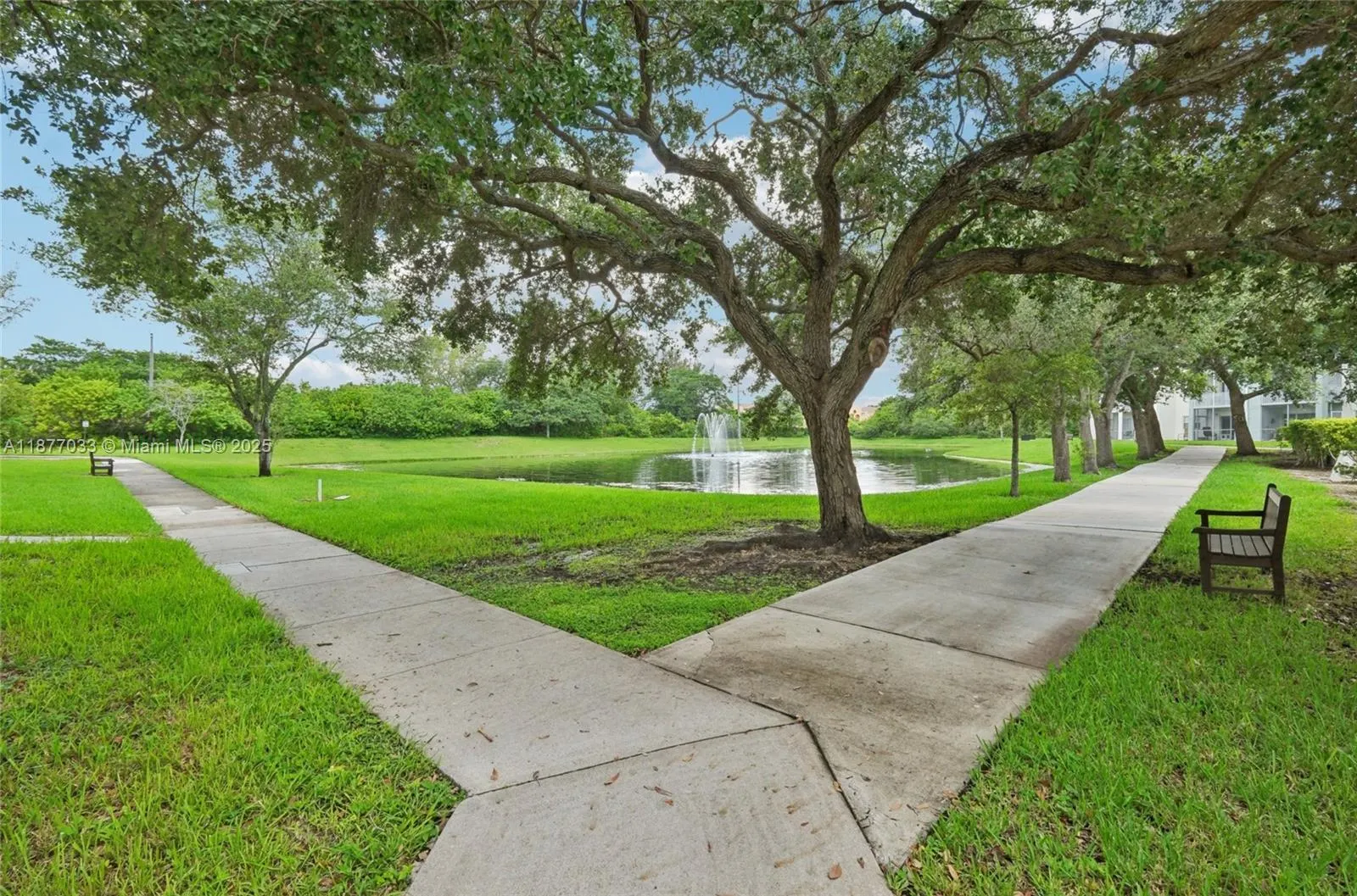 2855 W Commercial Blvd, #213