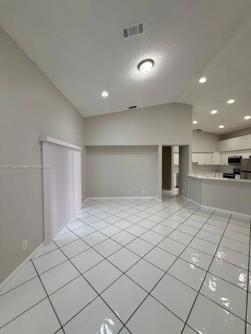 20133 NW 9th Ct