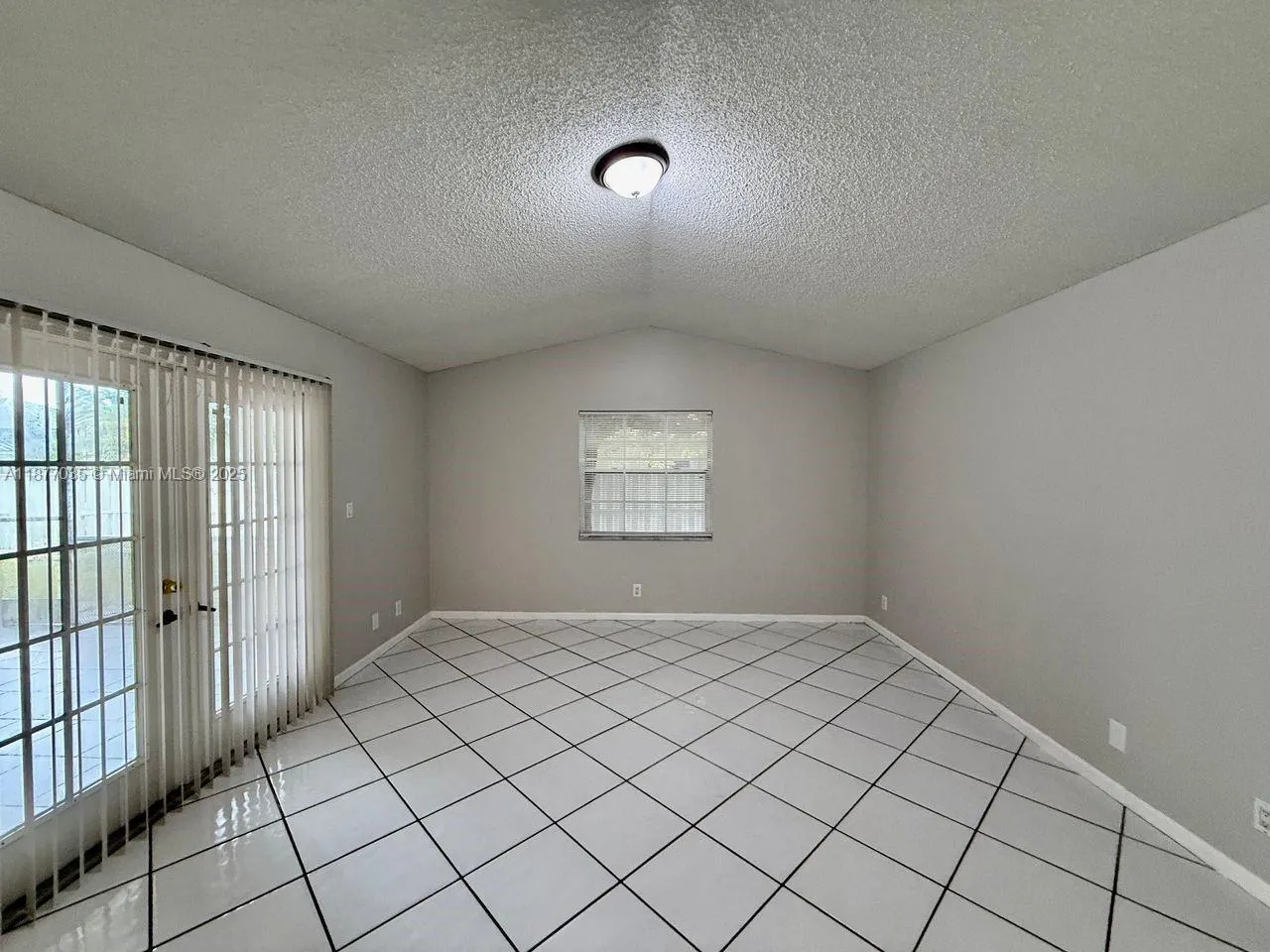 20133 NW 9th Ct
