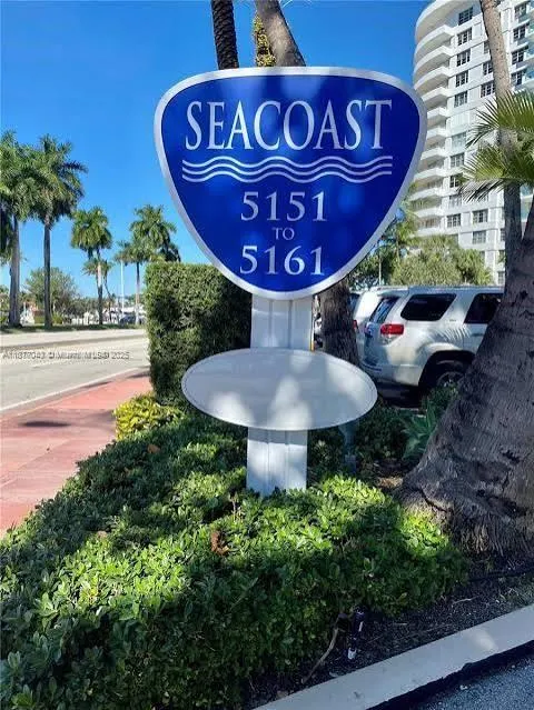 5161 Collins Ave, #511