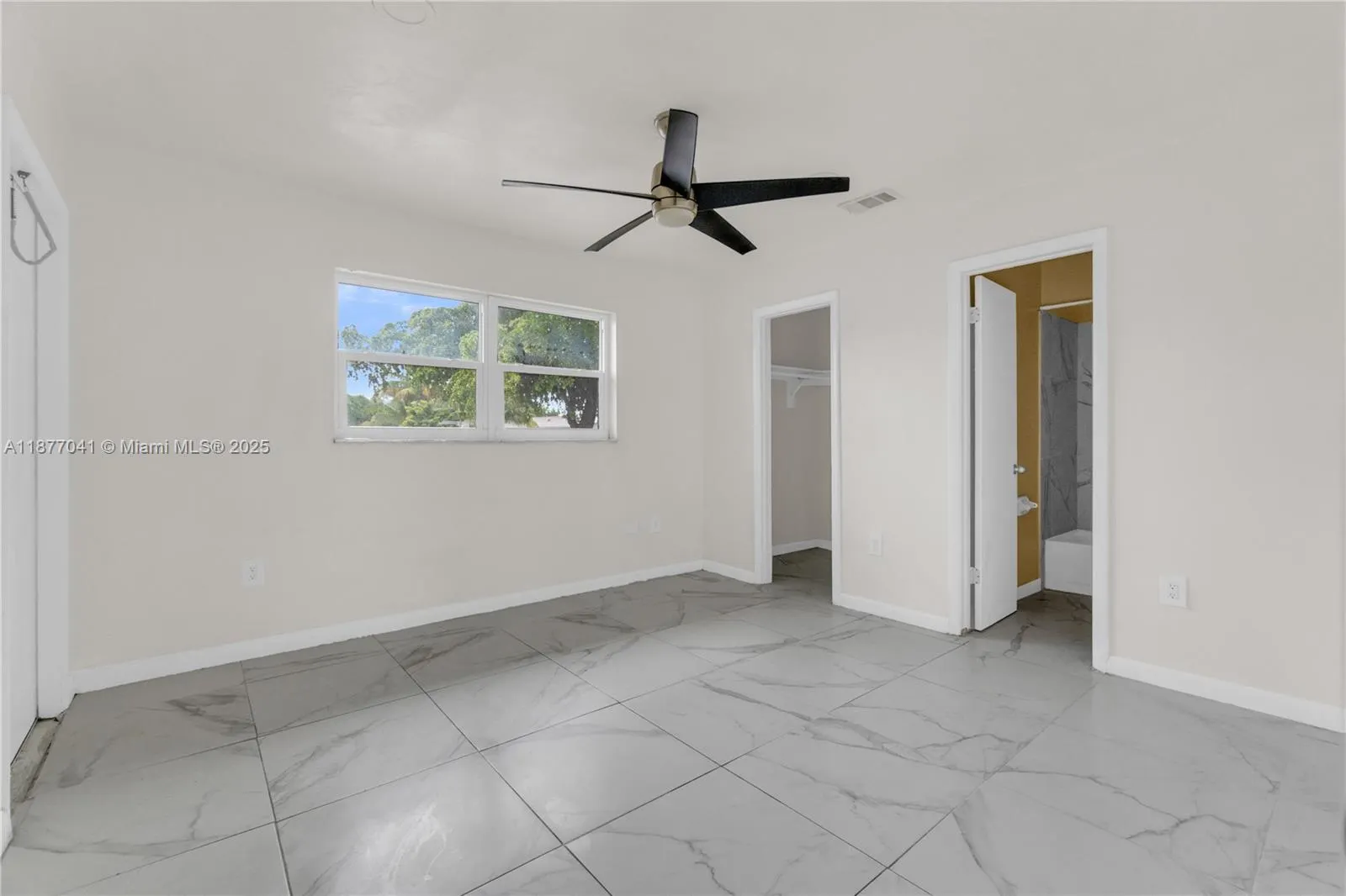 5807 SW 27th St, #1