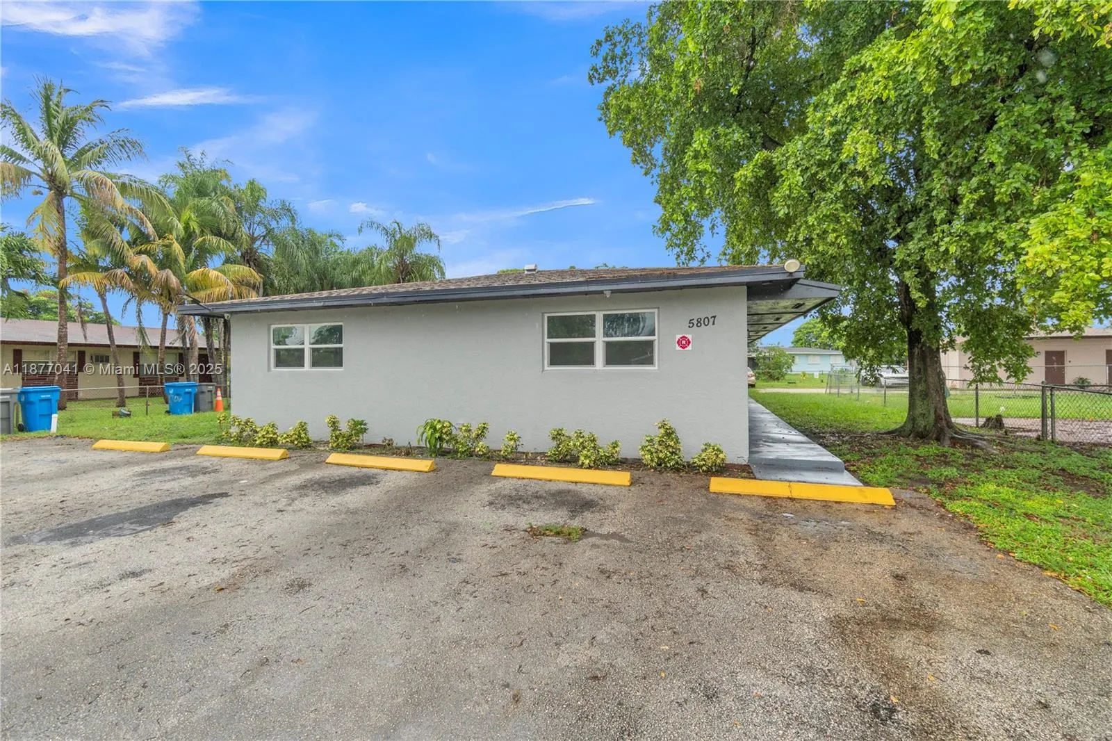 5807 SW 27th St, #1