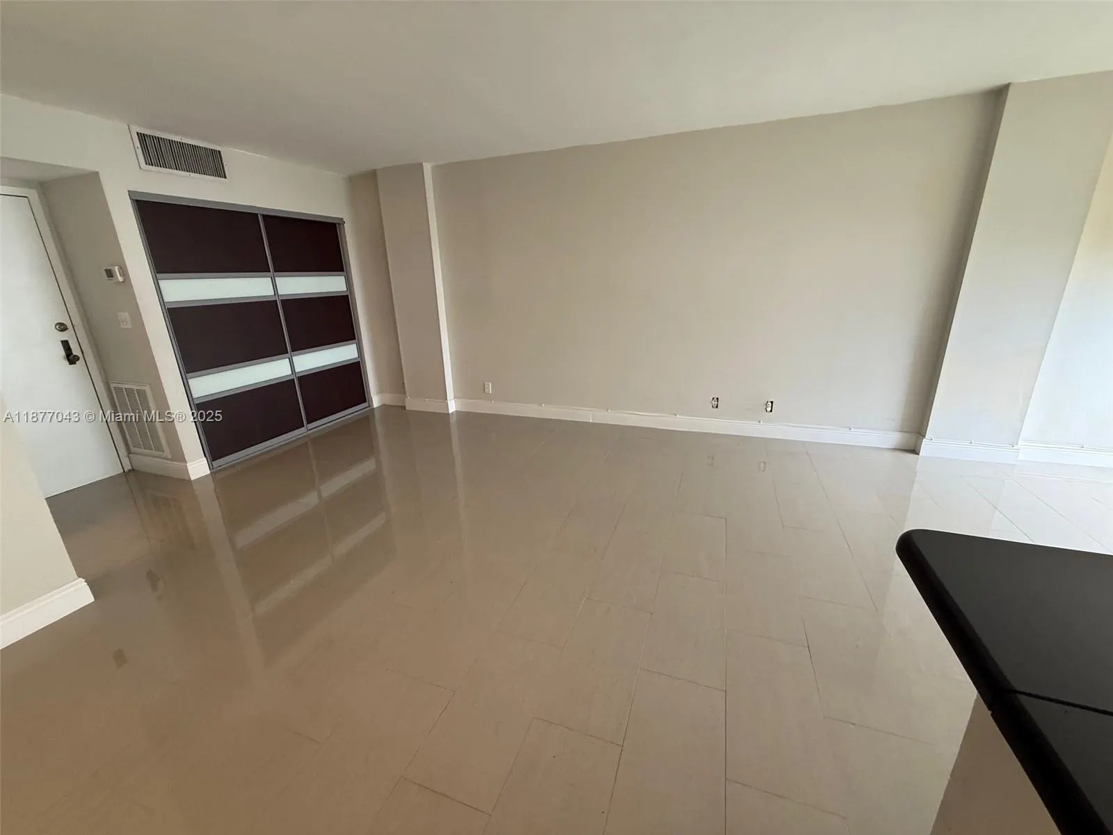 16909 N Bay Rd, #712