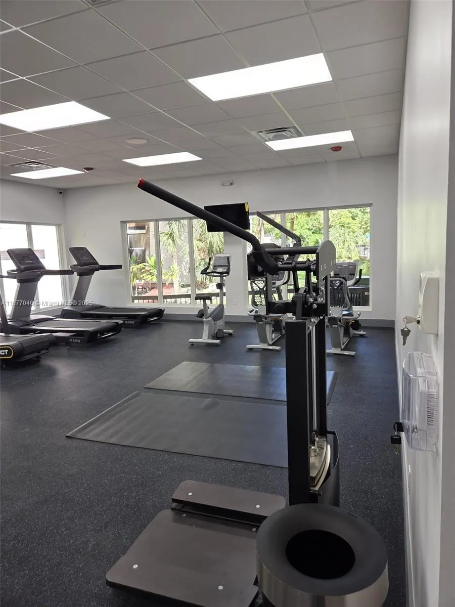 17011 N Bay Rd, #204