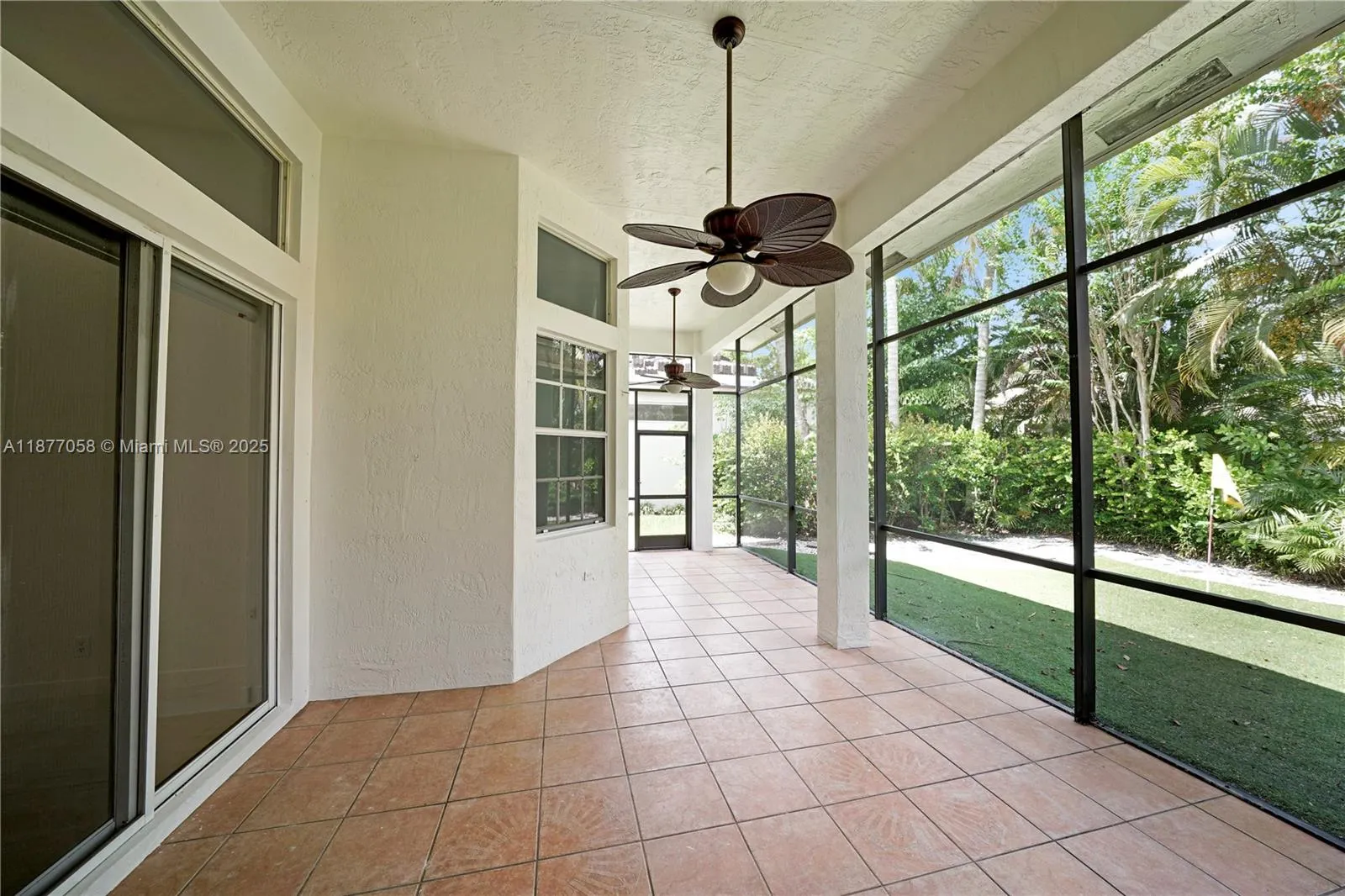 2527 Jardin Dr