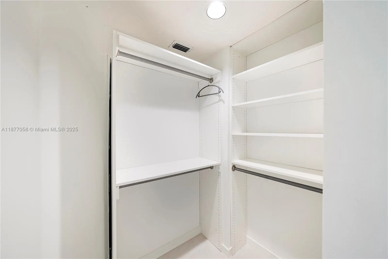 2527 Jardin Dr