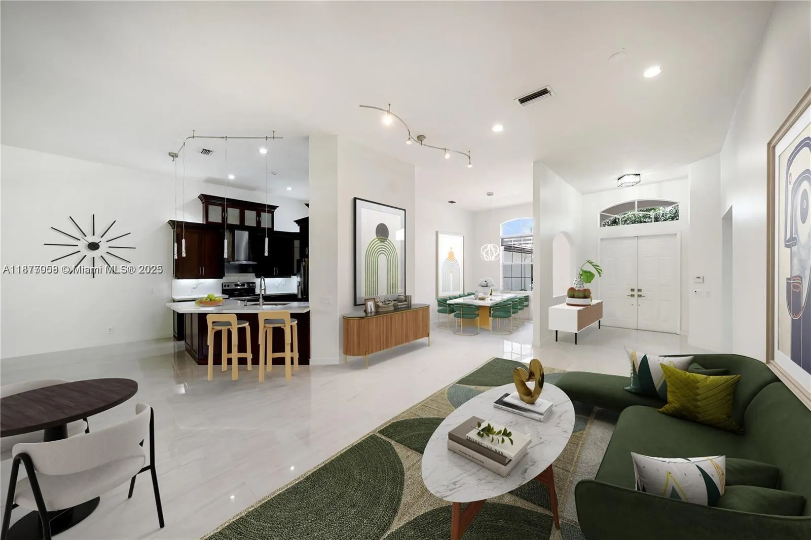 2527 Jardin Dr