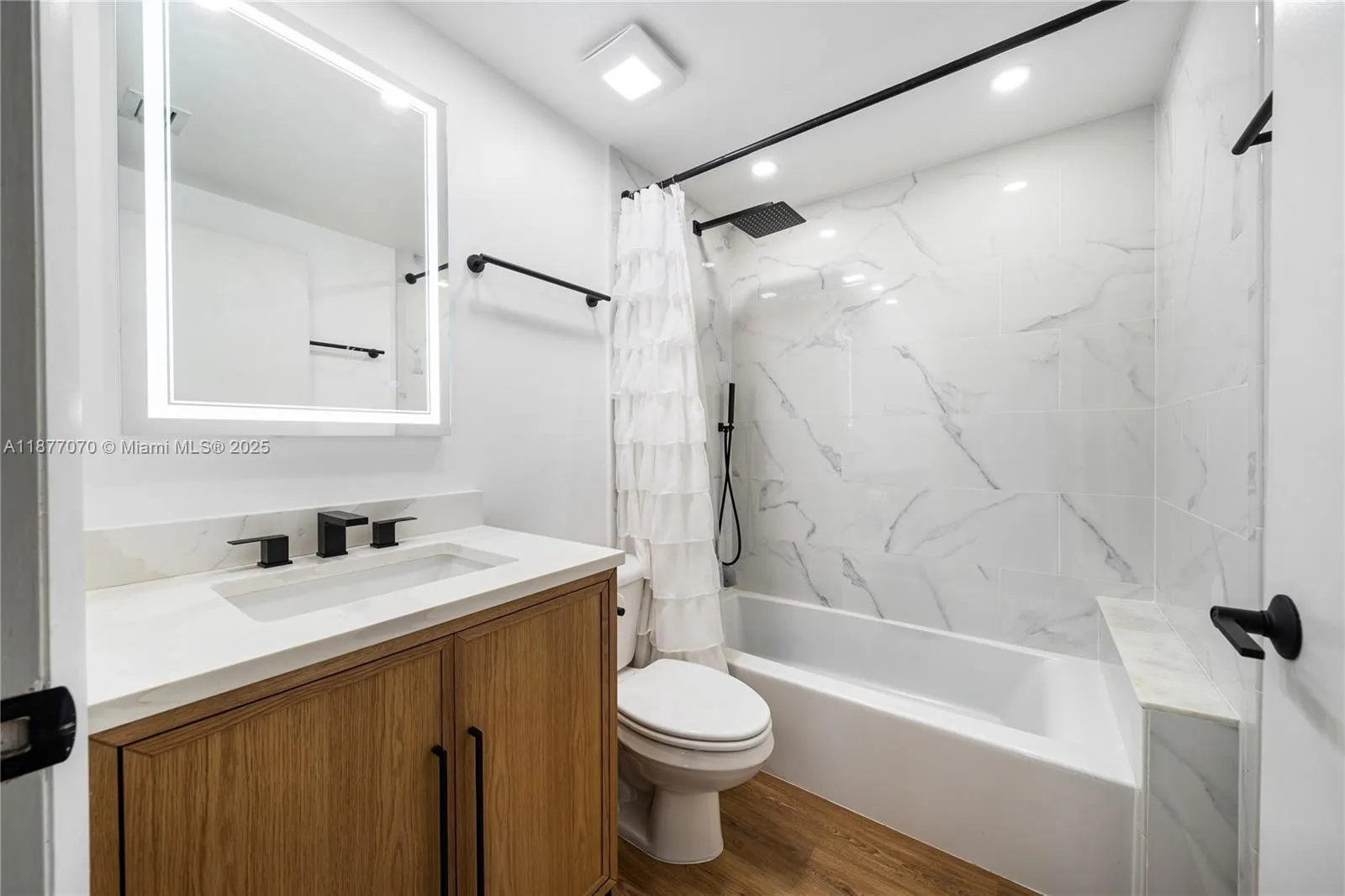 1824 Brickell Ave, #2C
