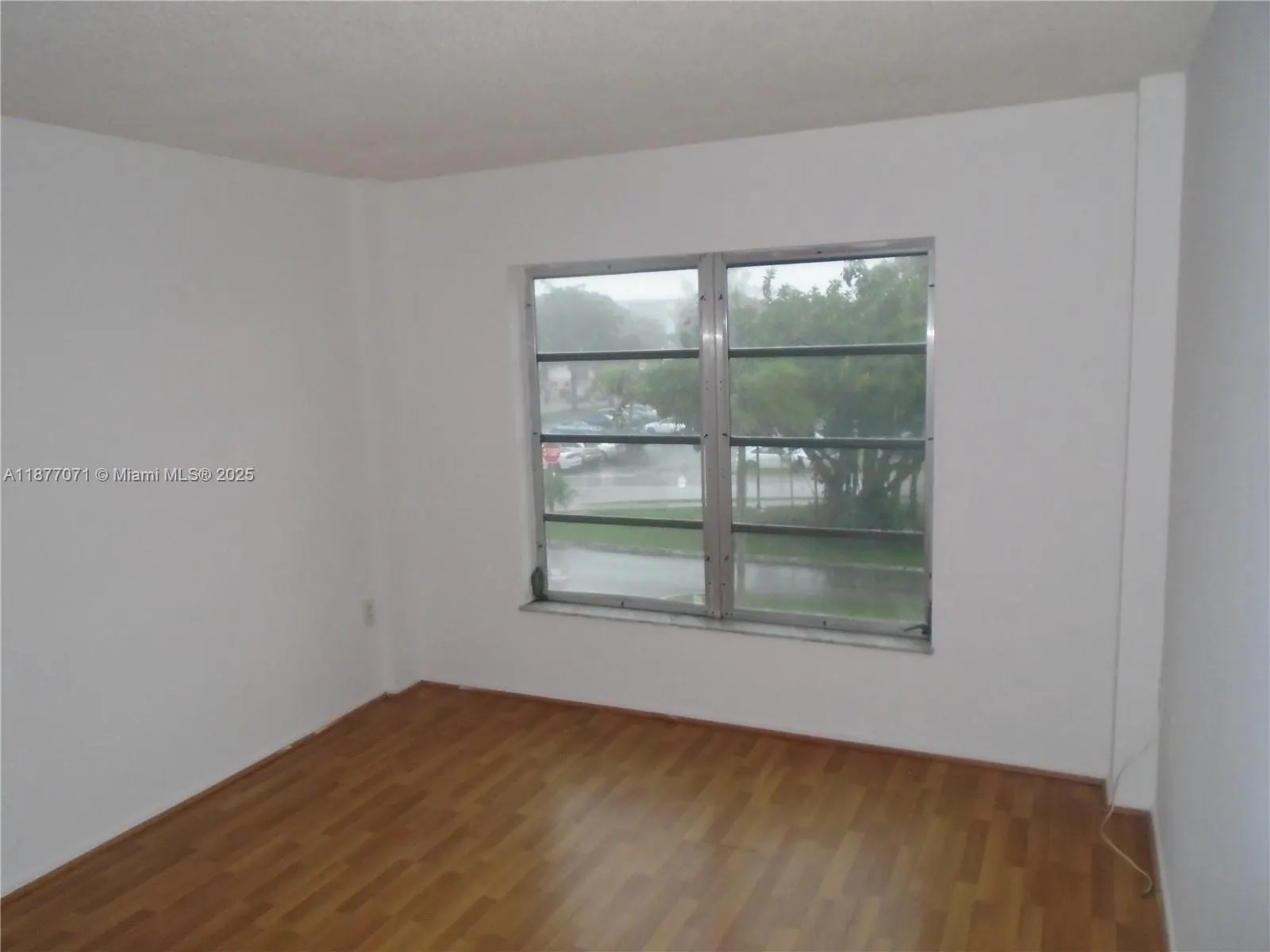 4174 Inverrary Dr, #303