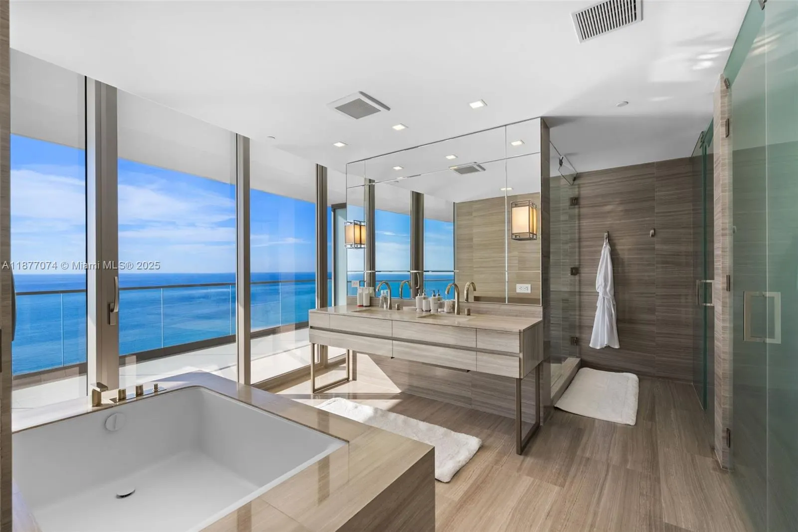 18975 Collins Ave, #3400