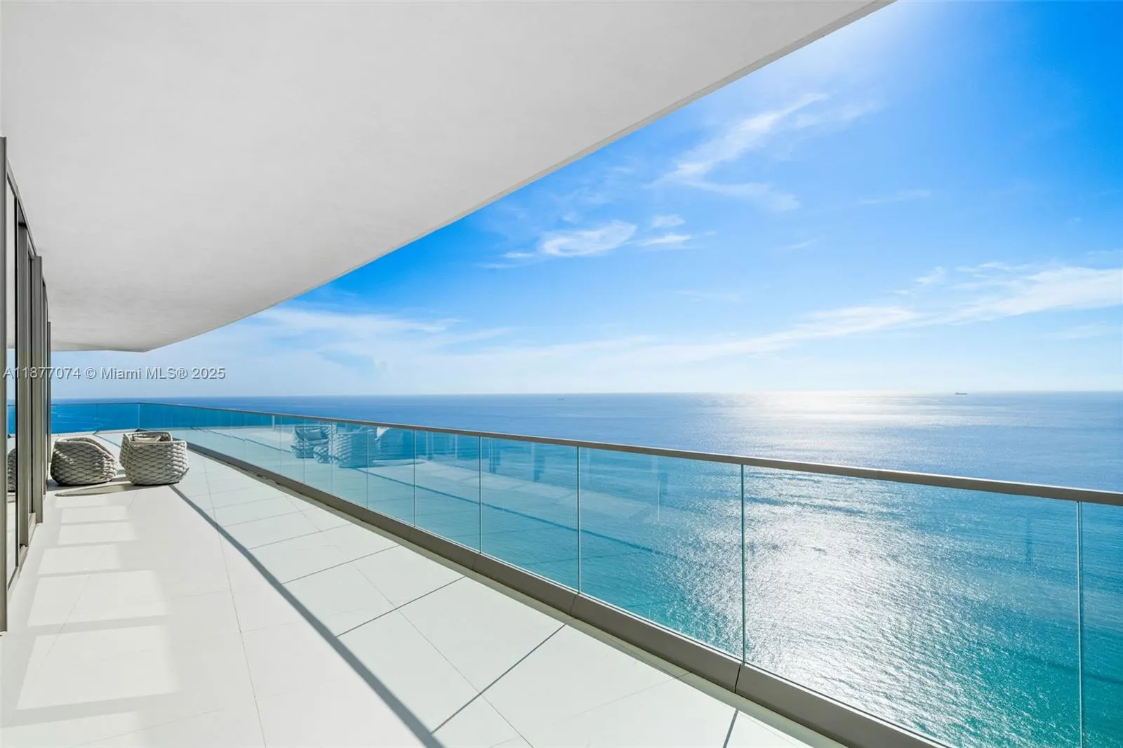 18975 Collins Ave, #3400