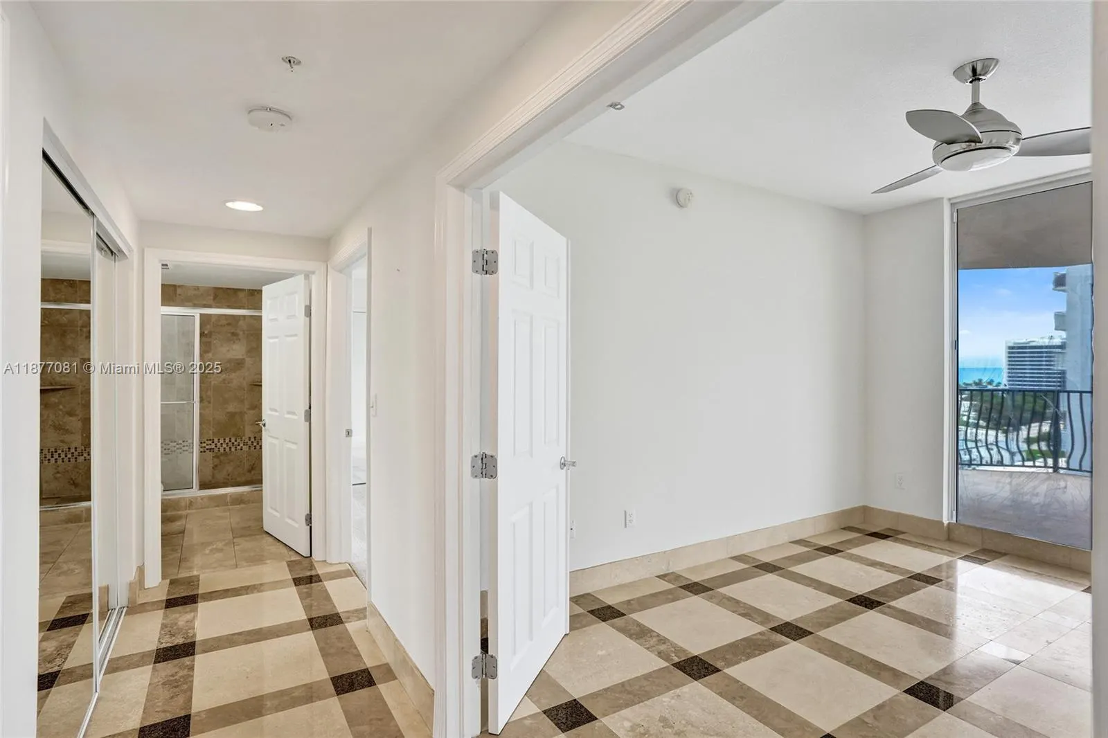 100 S Birch Rd, #906B