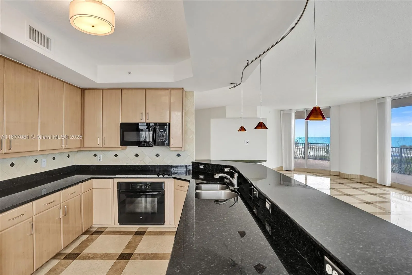 100 S Birch Rd, #906B