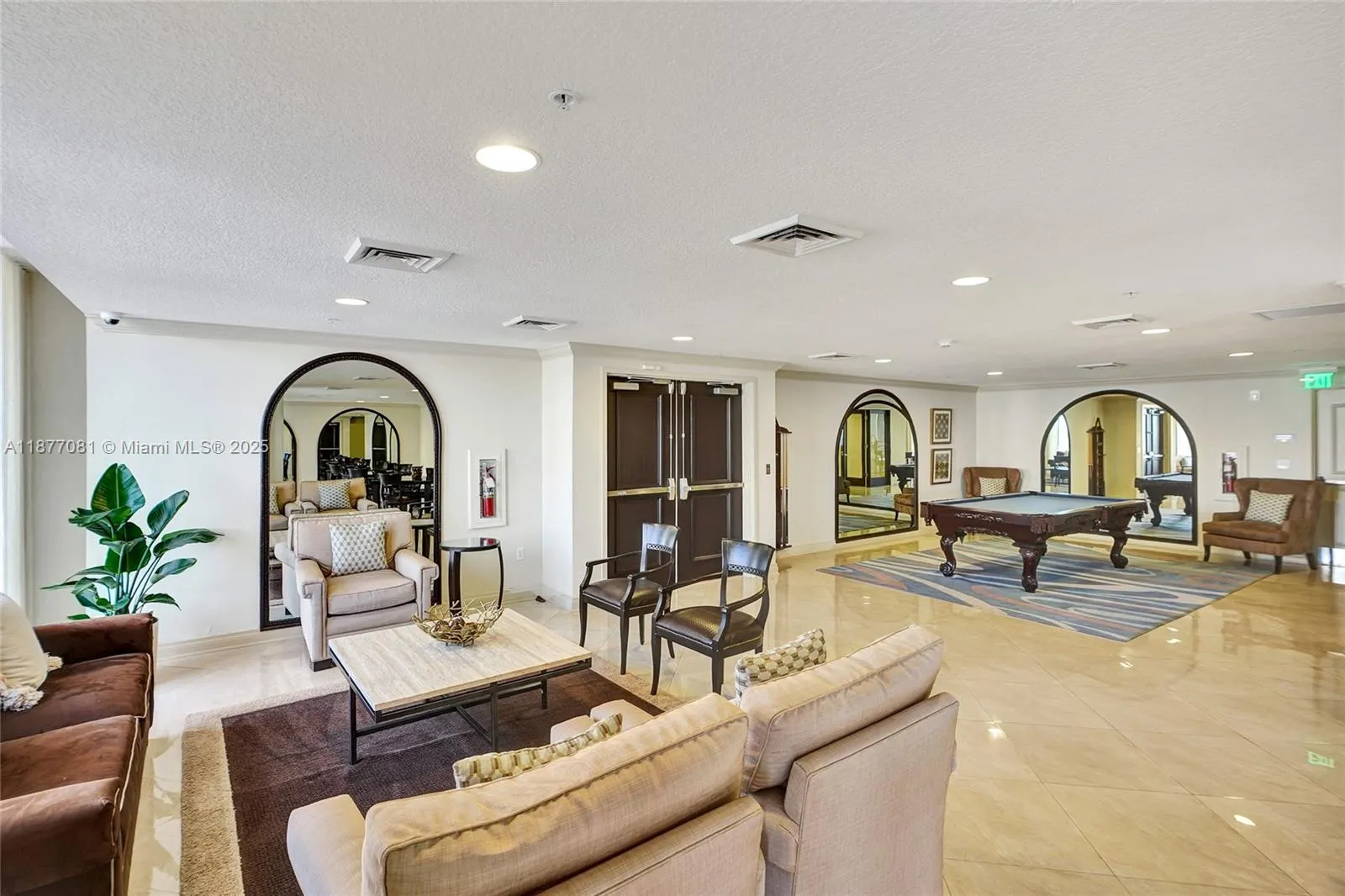 100 S Birch Rd, #906B