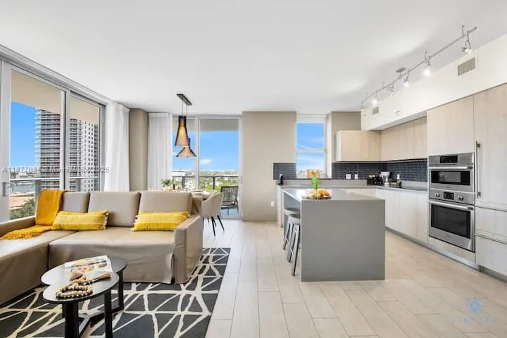 4010 S Ocean Dr, #R708