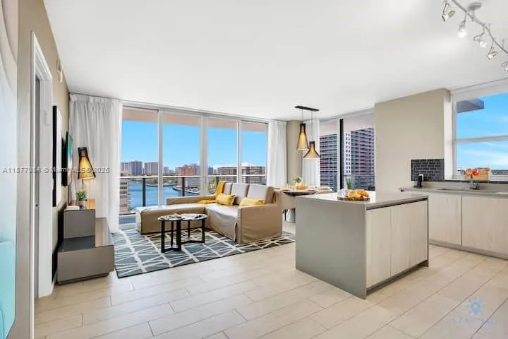 4010 S Ocean Dr, #R708