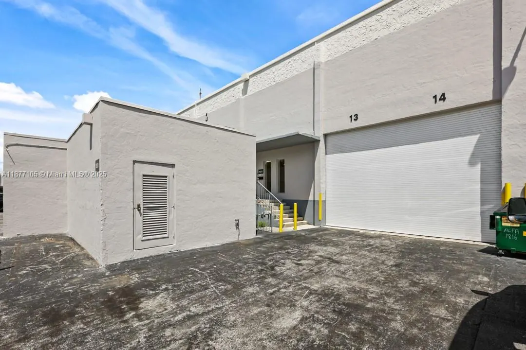 1700 NW 82nd Ave, #1820