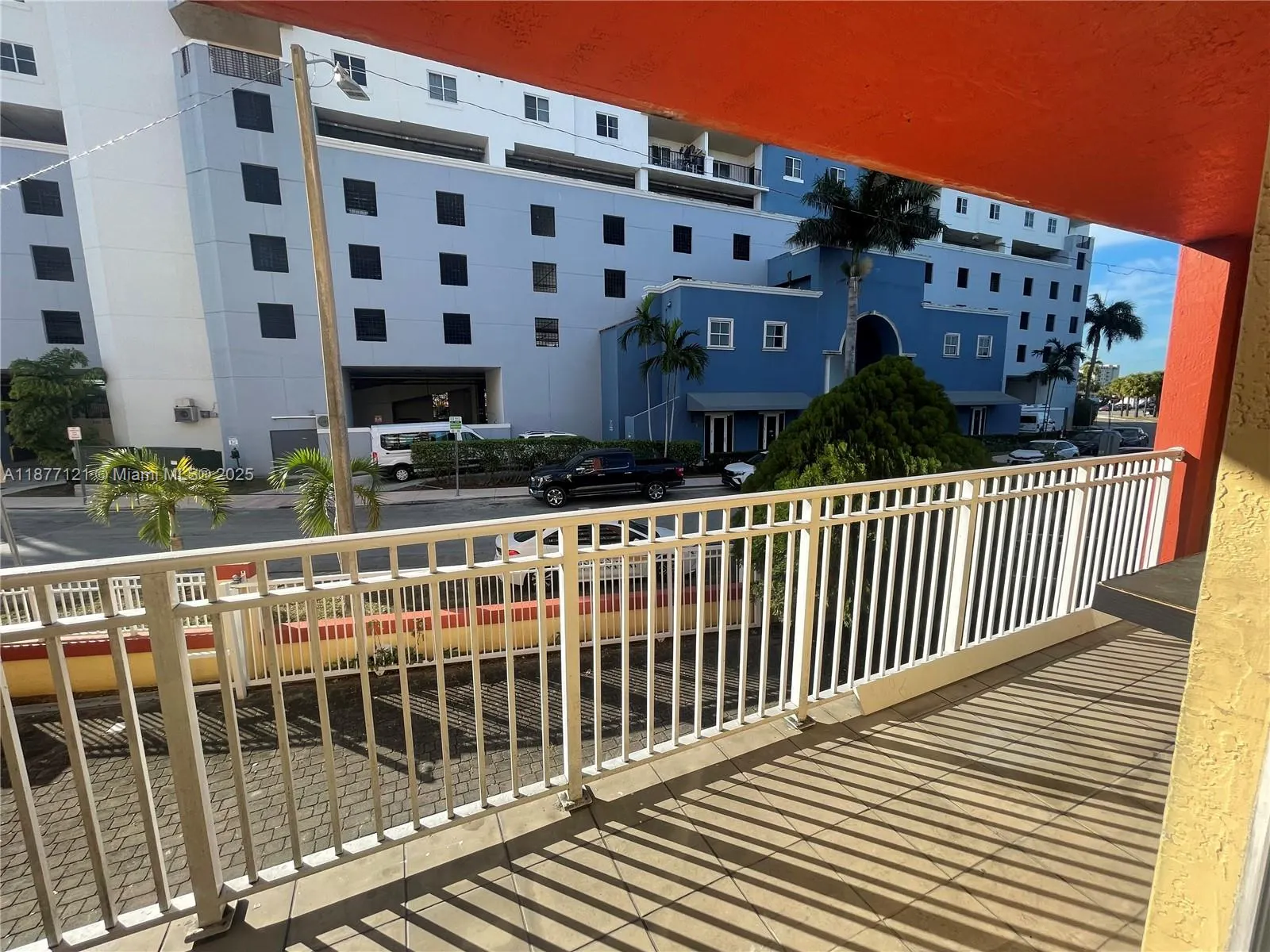 6315 SW 8th St, #501