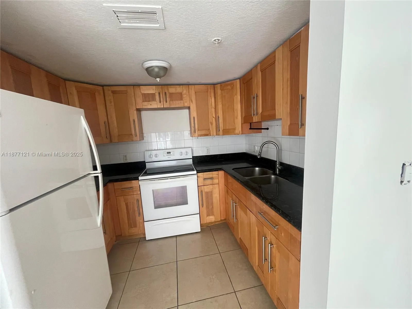 6315 SW 8th St, #501