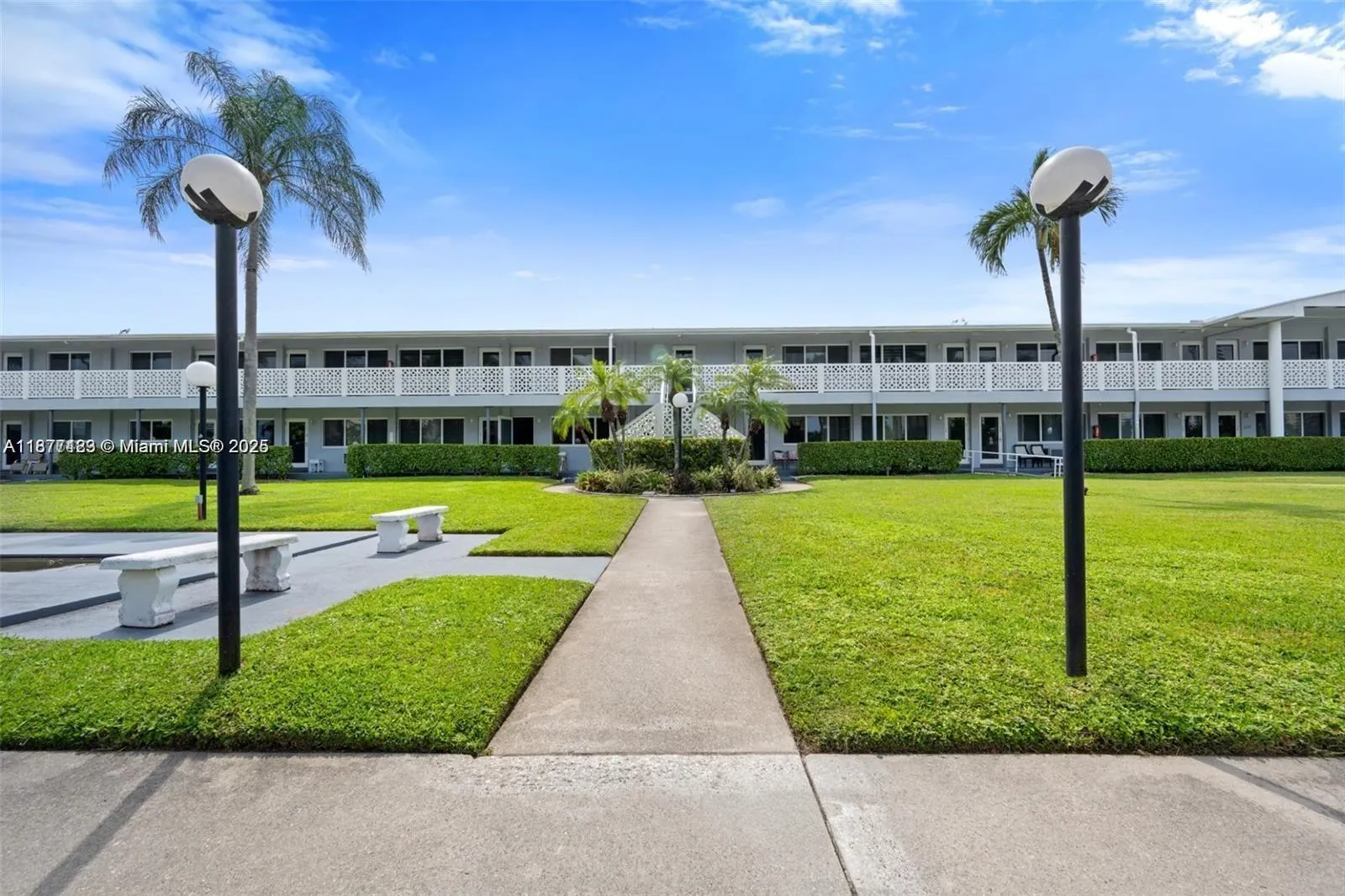 600 Layne Blvd, #216