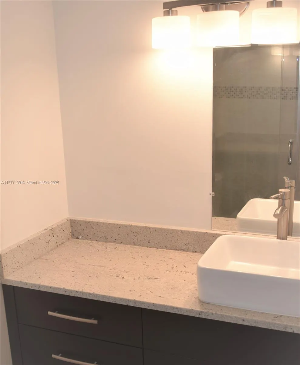 16565 NE 26th Ave, #3F