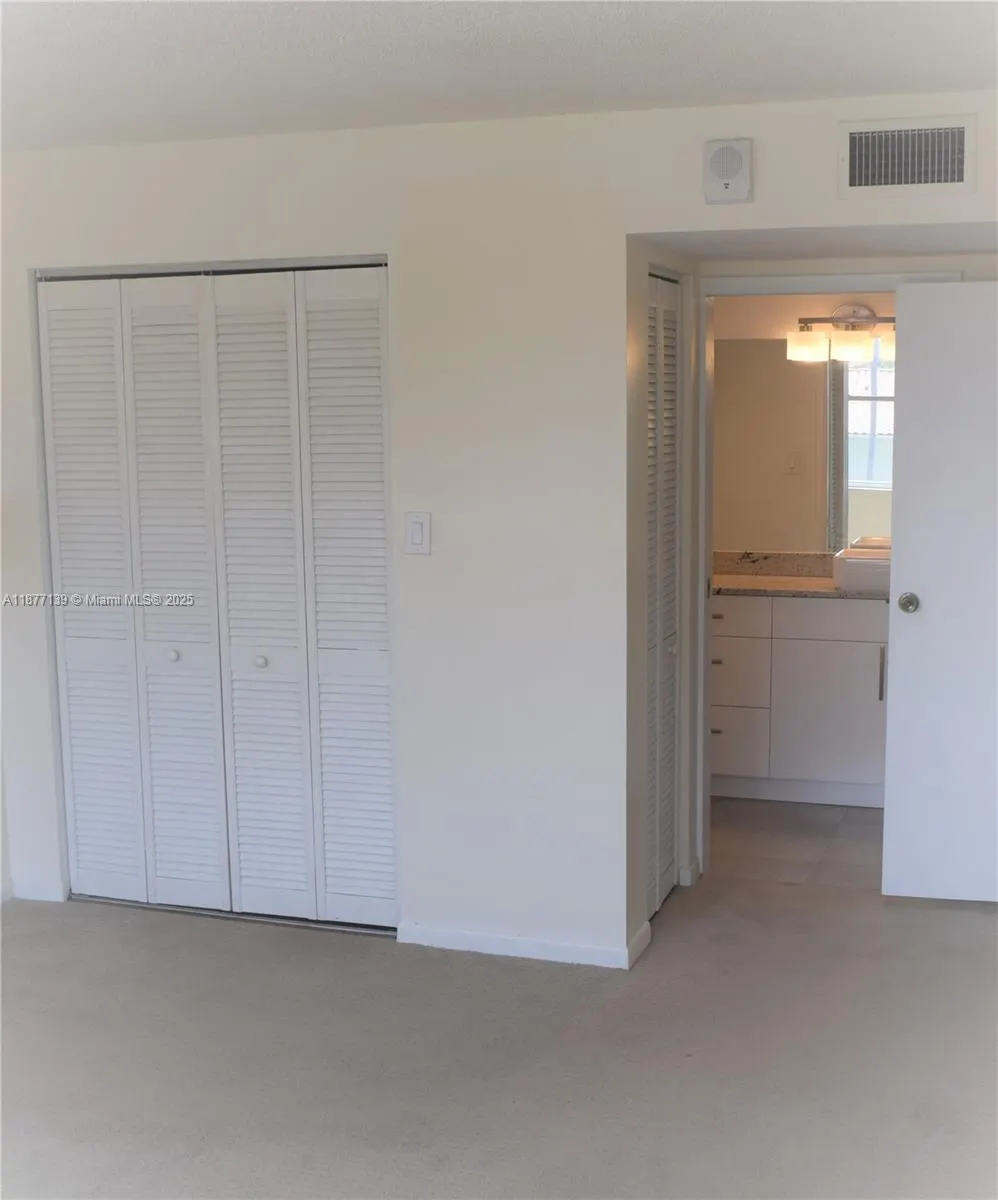 16565 NE 26th Ave, #3F