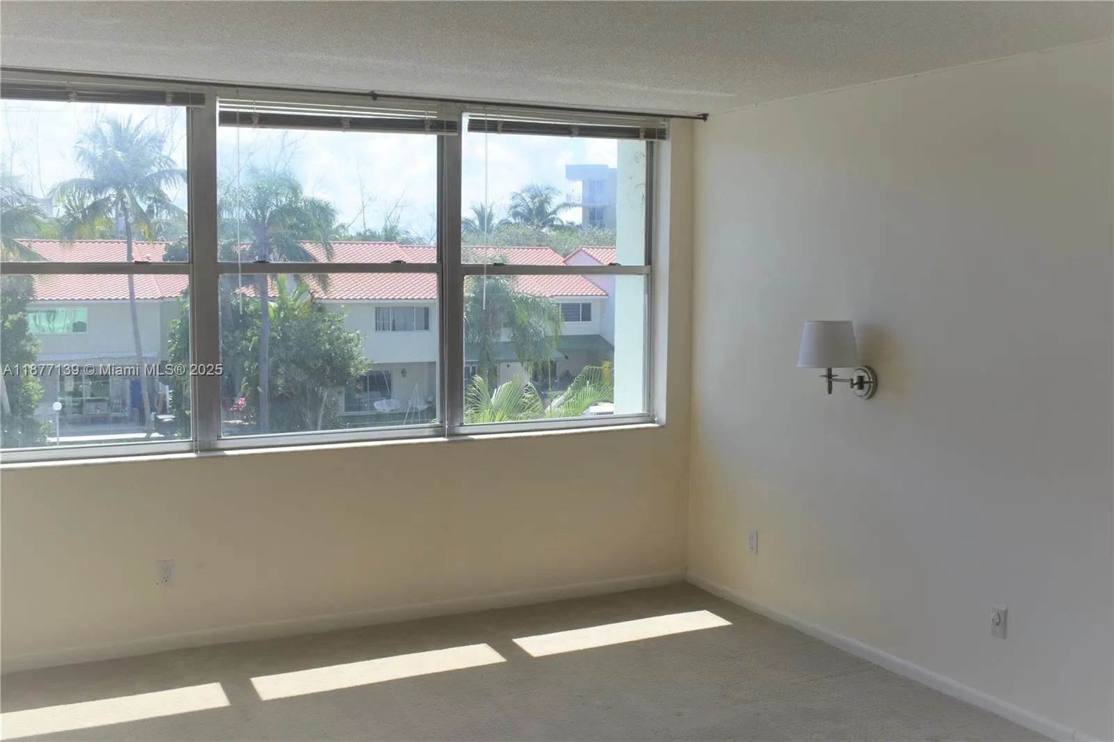 16565 NE 26th Ave, #3F