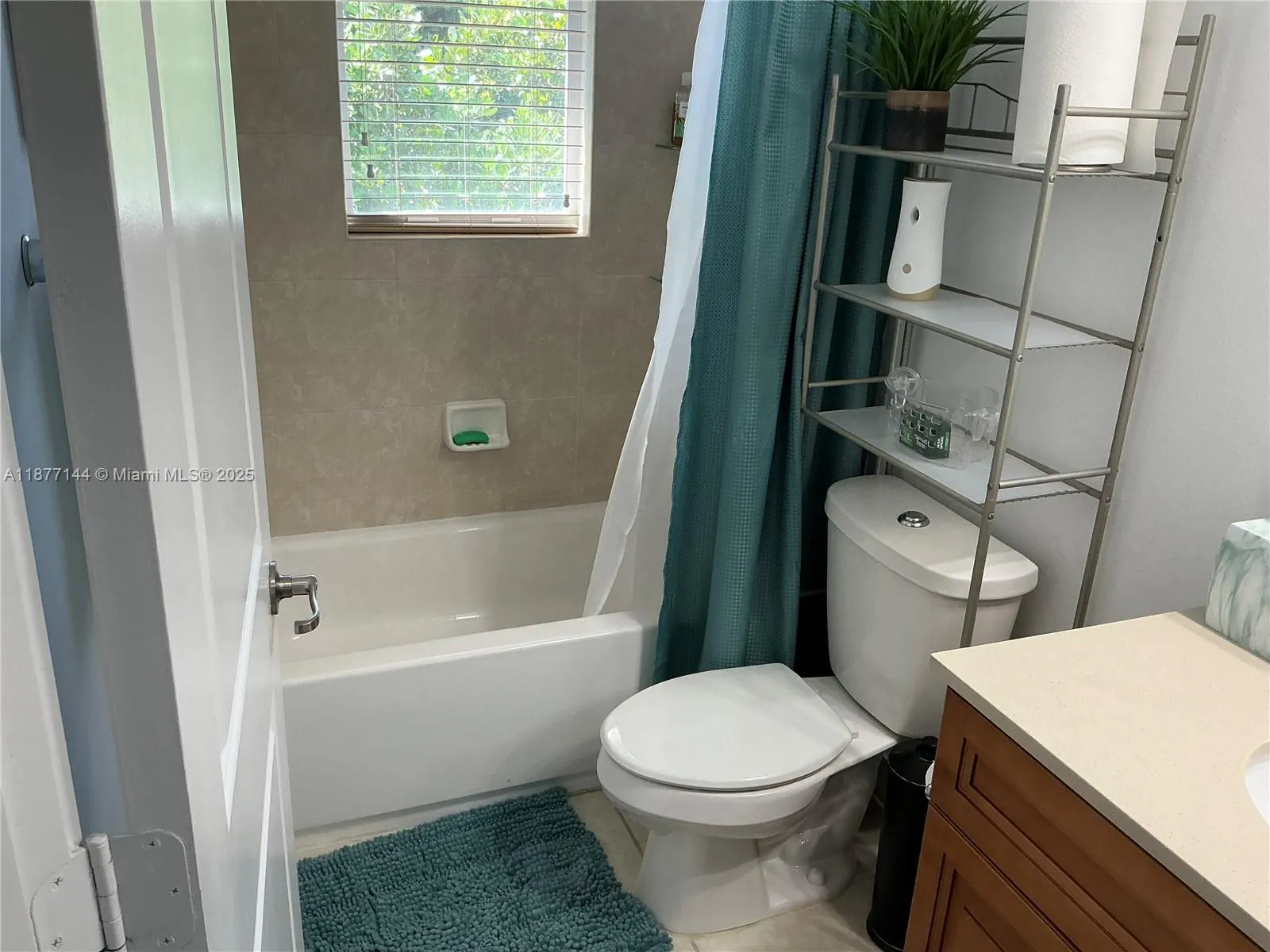 4501 NW 48th Ter