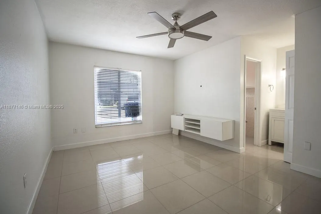 11425 NW 4th Ter, #11425