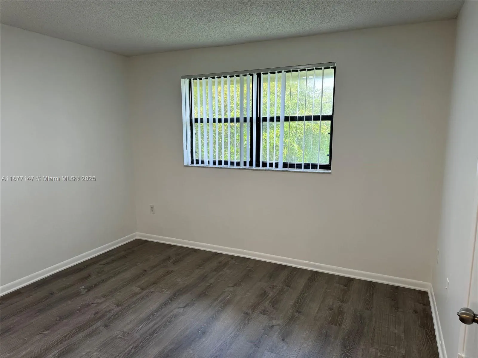 9977 Nob Hill Ln, #9977