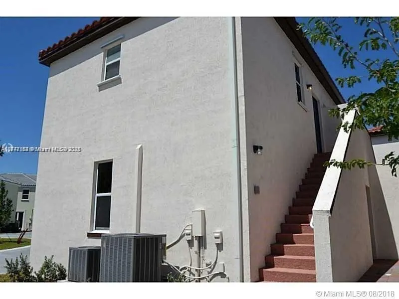 9203 SW 170th Ct, #Upstairs