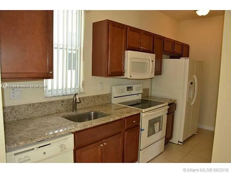 9203 SW 170th Ct, #Upstairs
