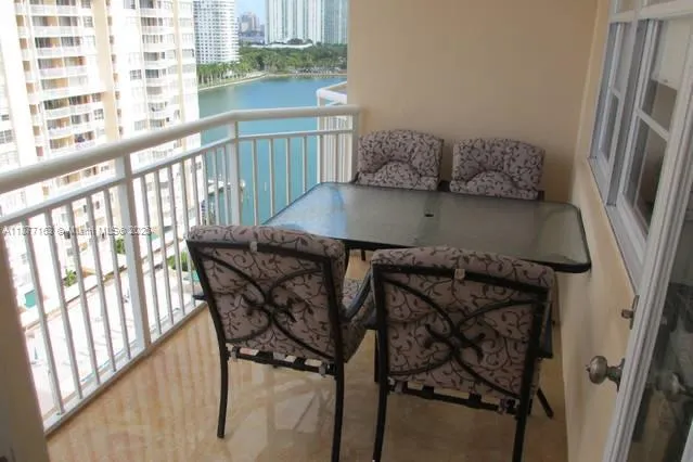 18031 Biscayne Blvd, #1601