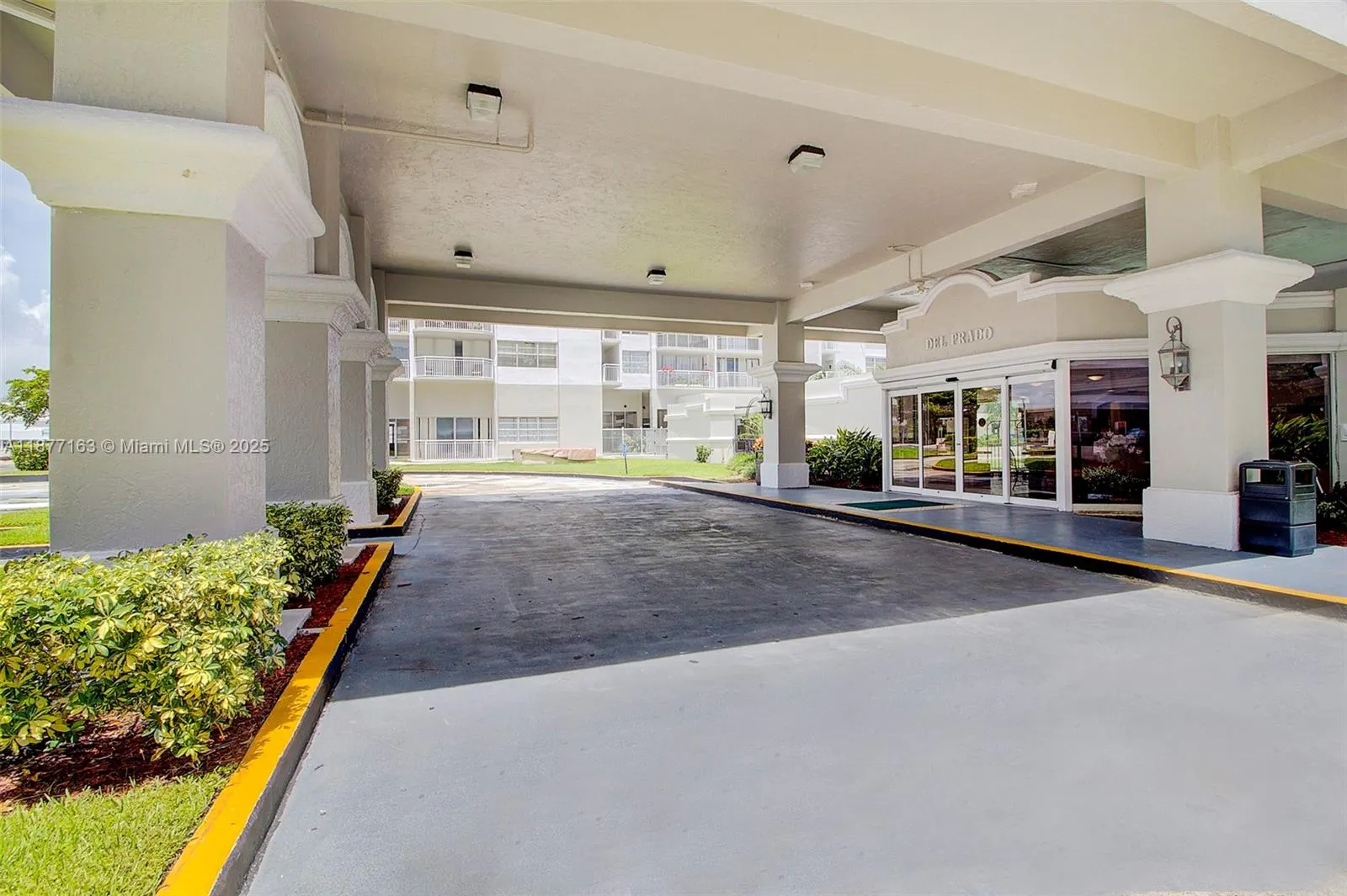 18031 Biscayne Blvd, #1601