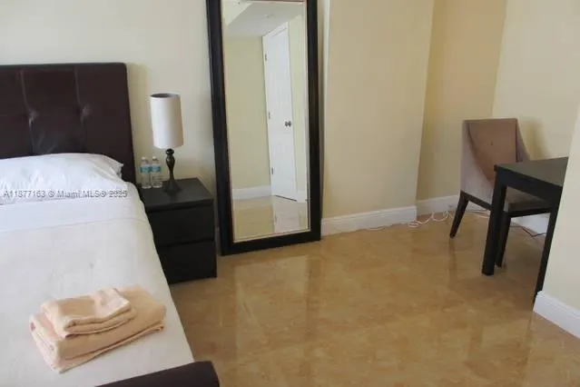 18031 Biscayne Blvd, #1601