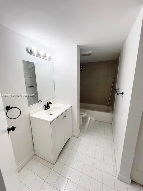 10701 Cleary Blvd, #110