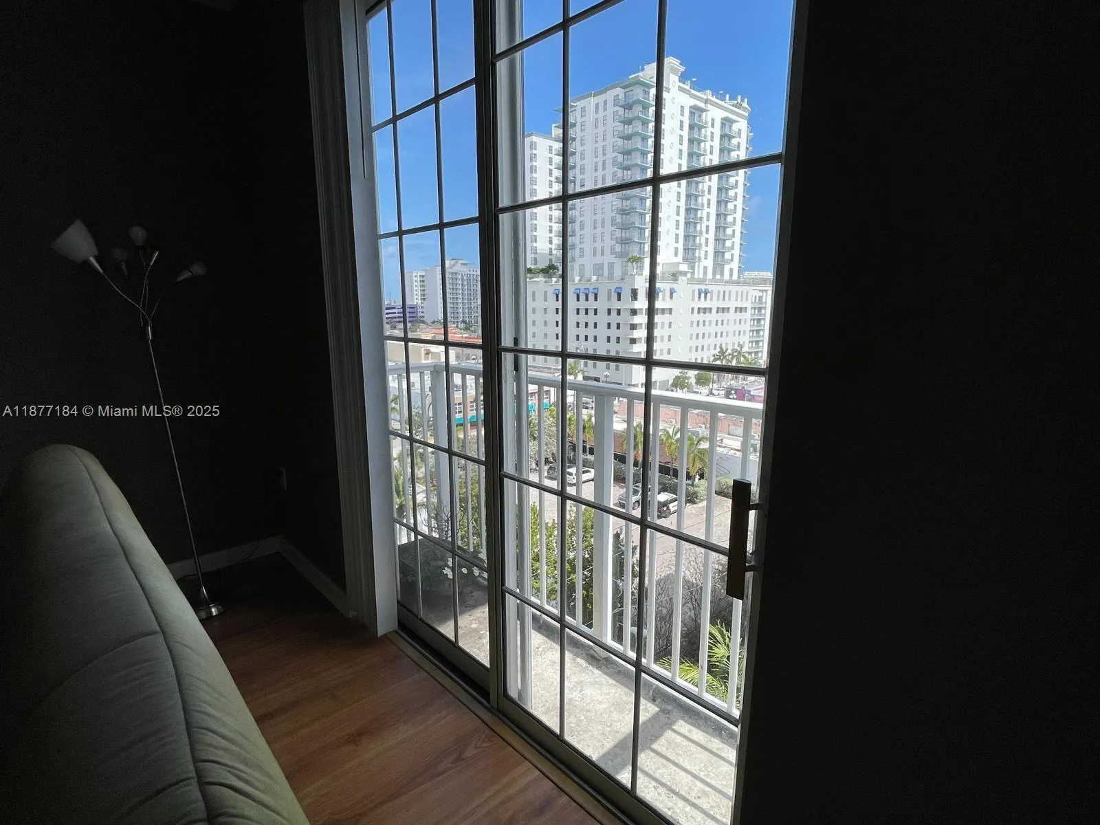 1919 VAN BUREN ST, #801