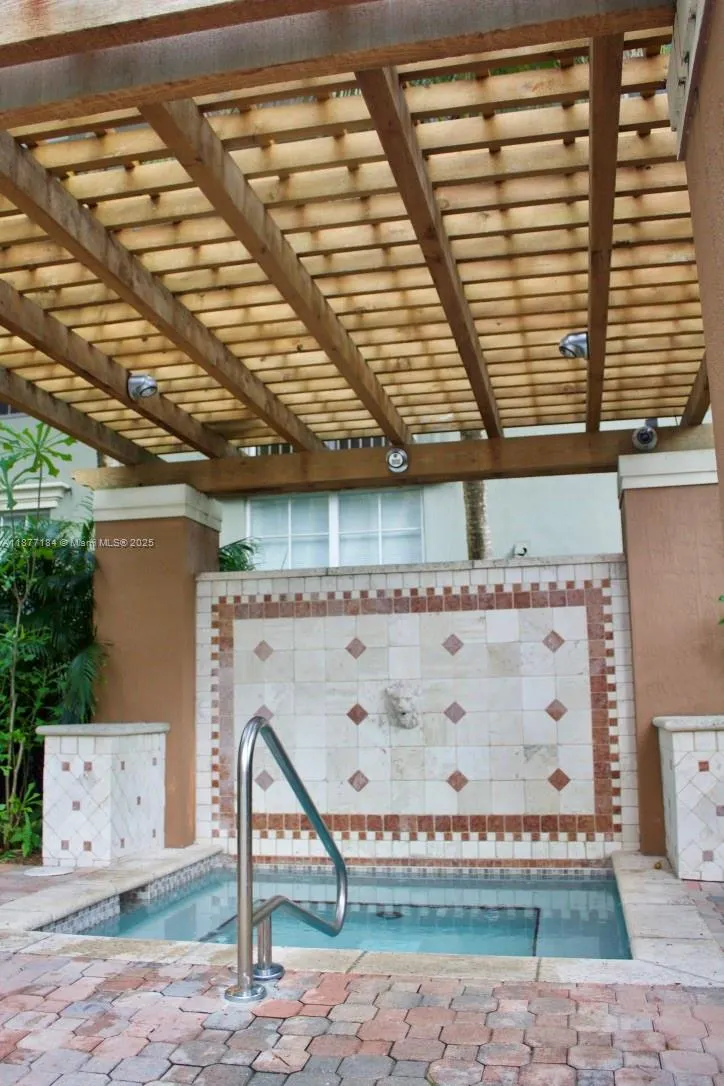 1919 VAN BUREN ST, #801