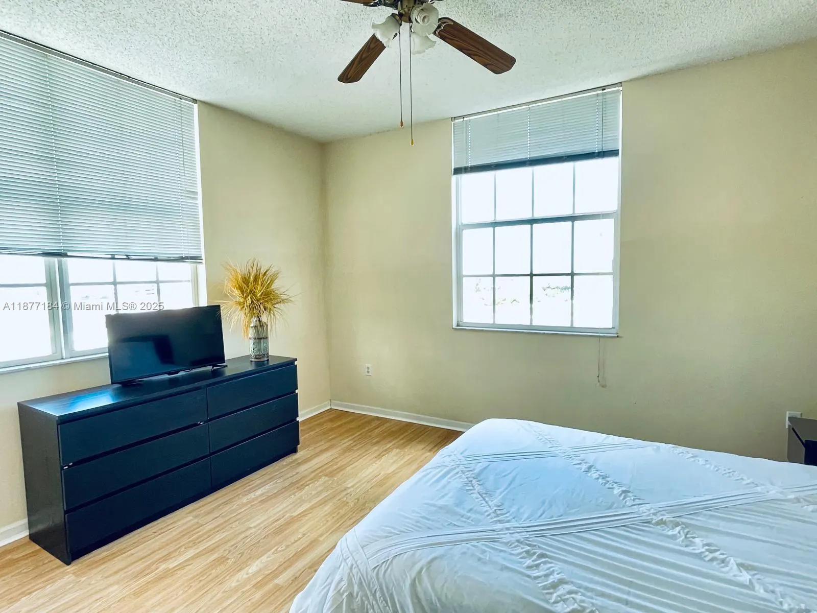 1919 VAN BUREN ST, #801
