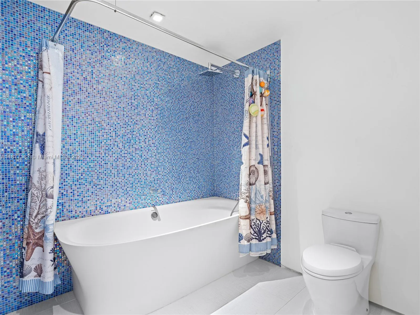 8011 Fisher Island Dr, #8011
