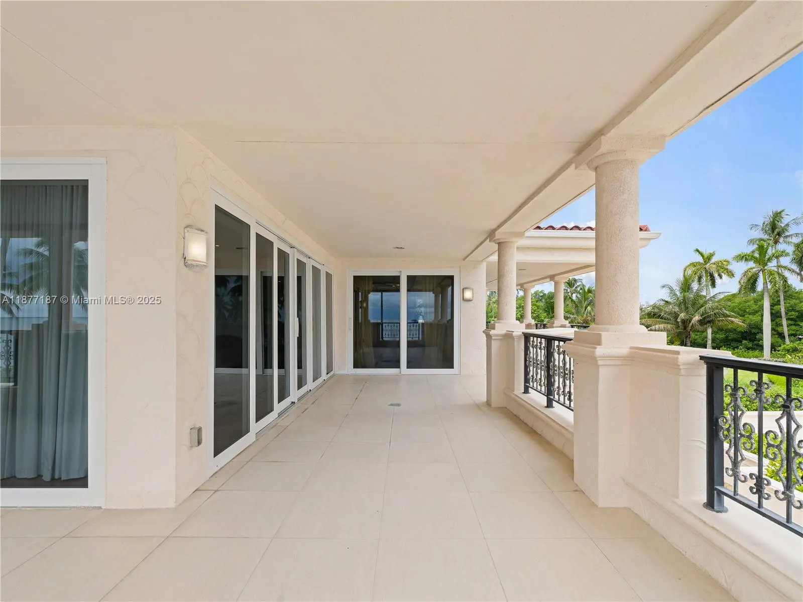 8011 Fisher Island Dr, #8011
