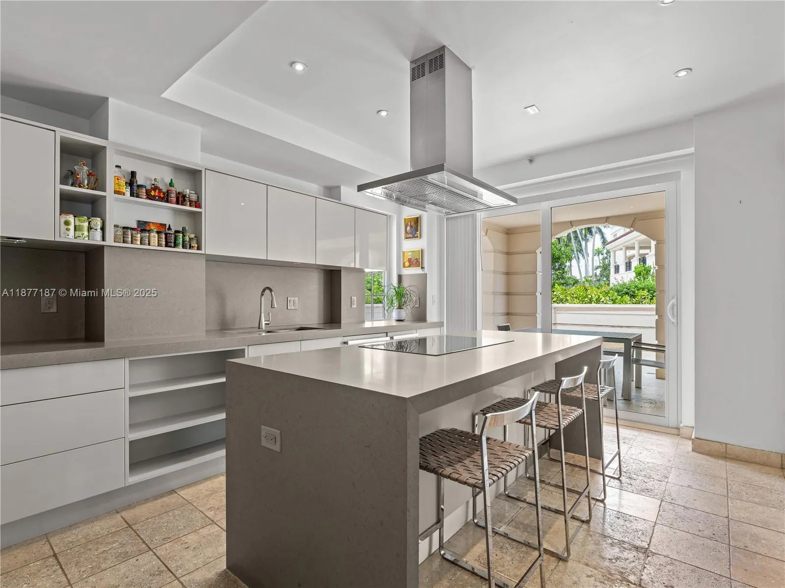 8011 Fisher Island Dr, #8011