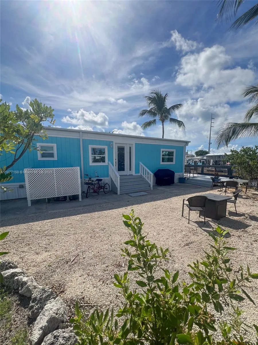 1361 Overseas Hwy D3