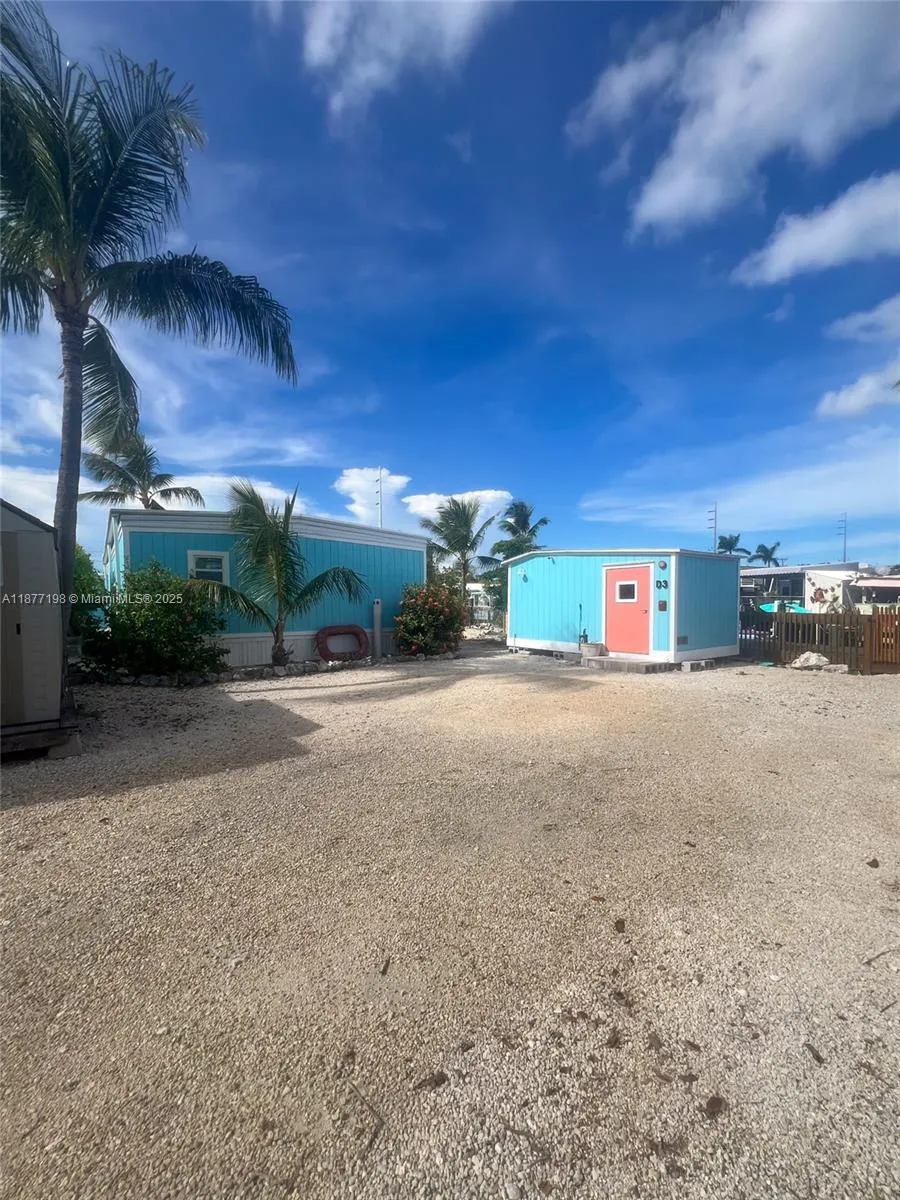 1361 Overseas Hwy D3