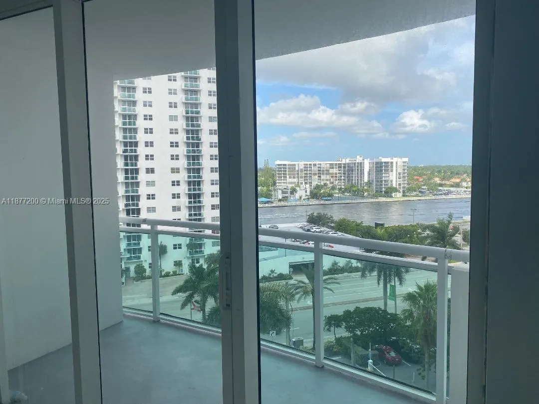 3001 S Ocean Dr, #833