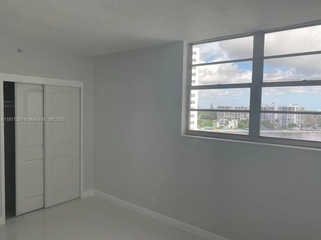 3001 S Ocean Dr, #833